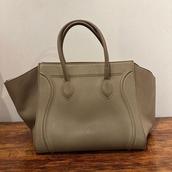 Celine Luggage Medium Bag AVAILABLE TILL 06/01 - Picture 2 of 13